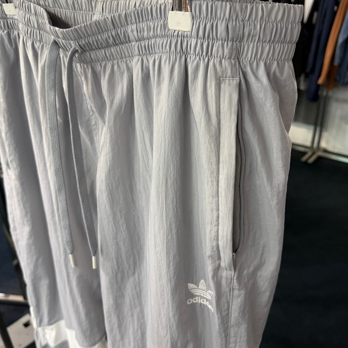 [3XL] 아디다스 로고 우븐 조거팬츠 상품이미지3