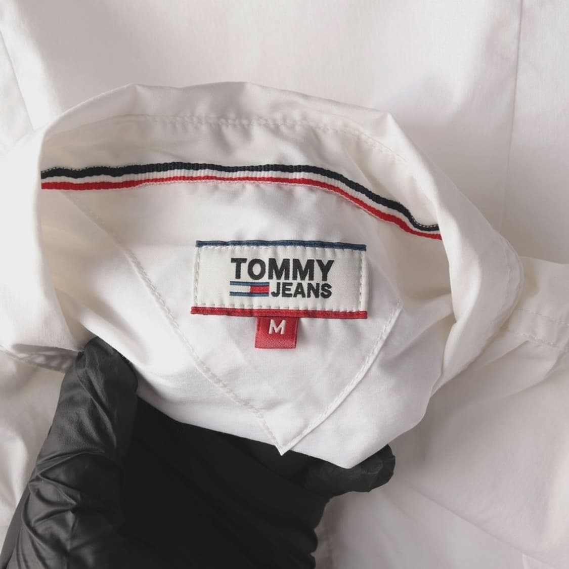 타미진스 여성 스몰 로고 화이트 스판 셔츠 M 상품이미지5