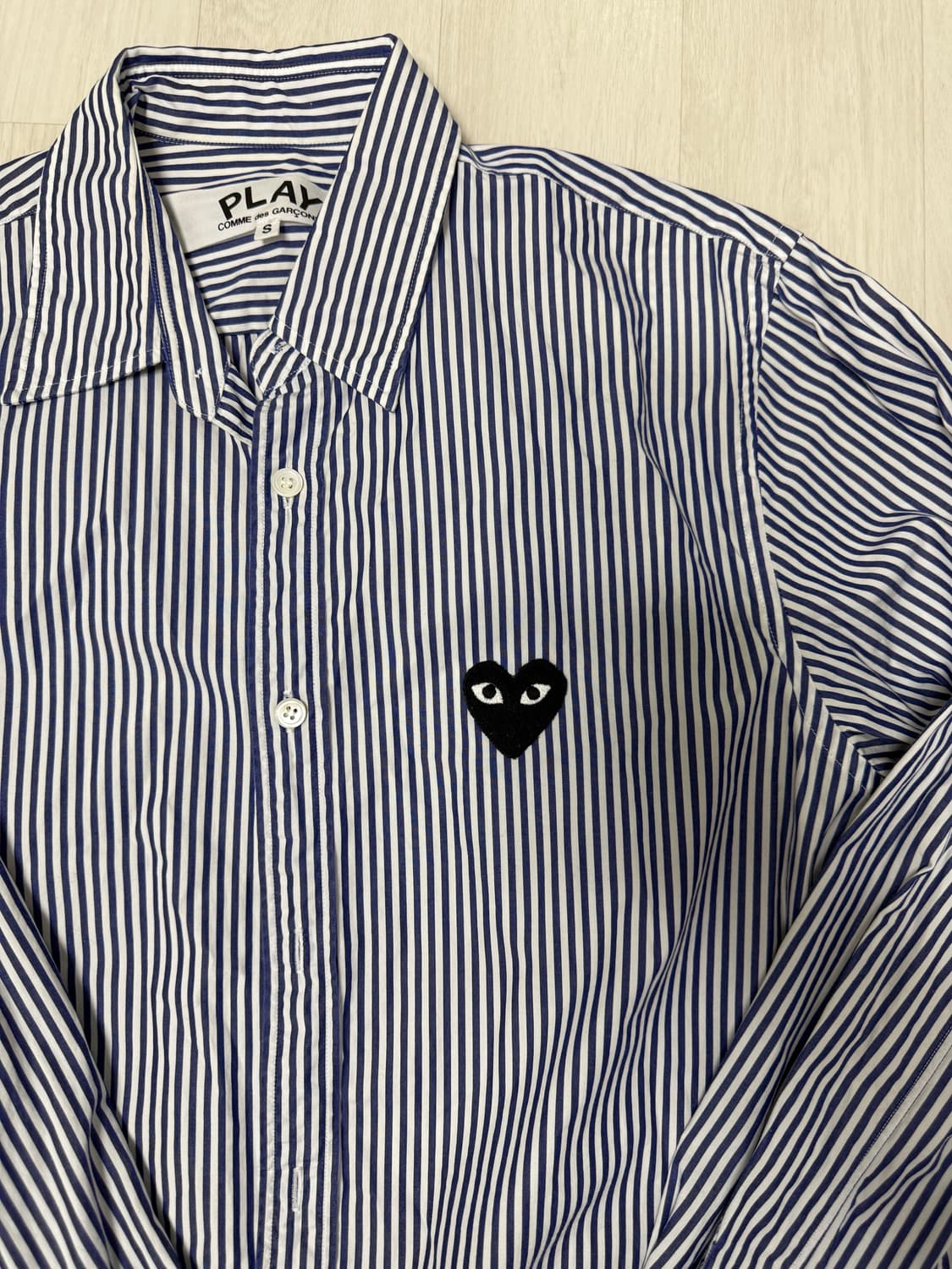 꼼데가르송 네이비 스트라이프 셔츠 S 정품 상품이미지2