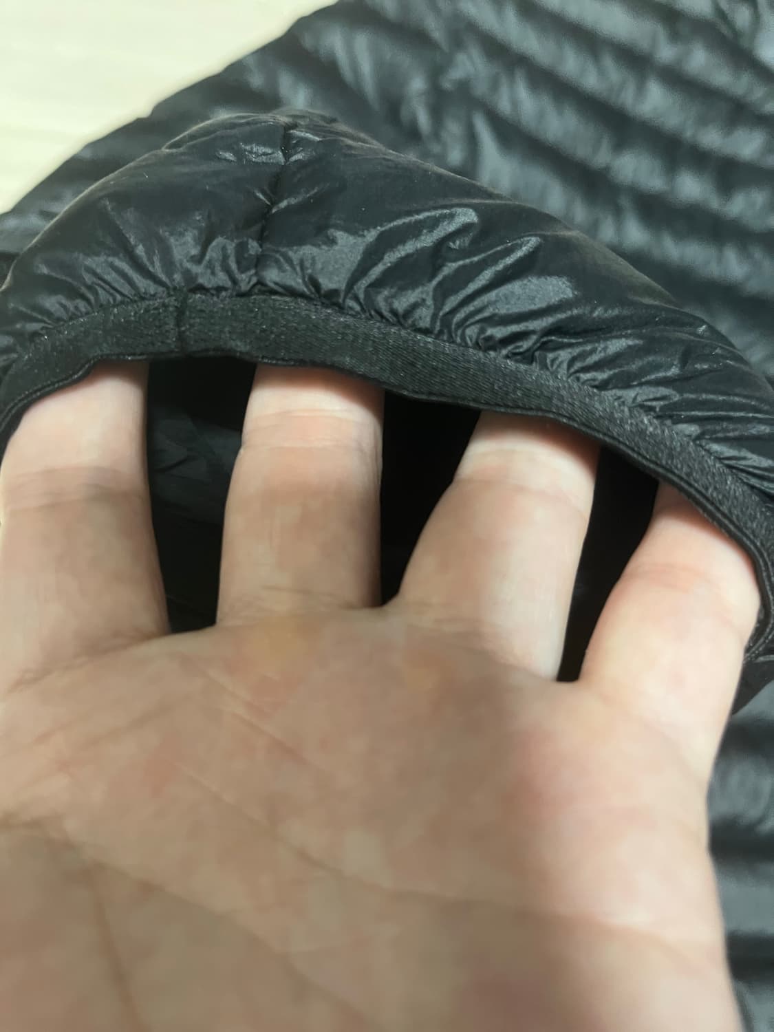 스톤아일랜드 룸우븐 경량패딩 논후드 23SS 상품이미지5