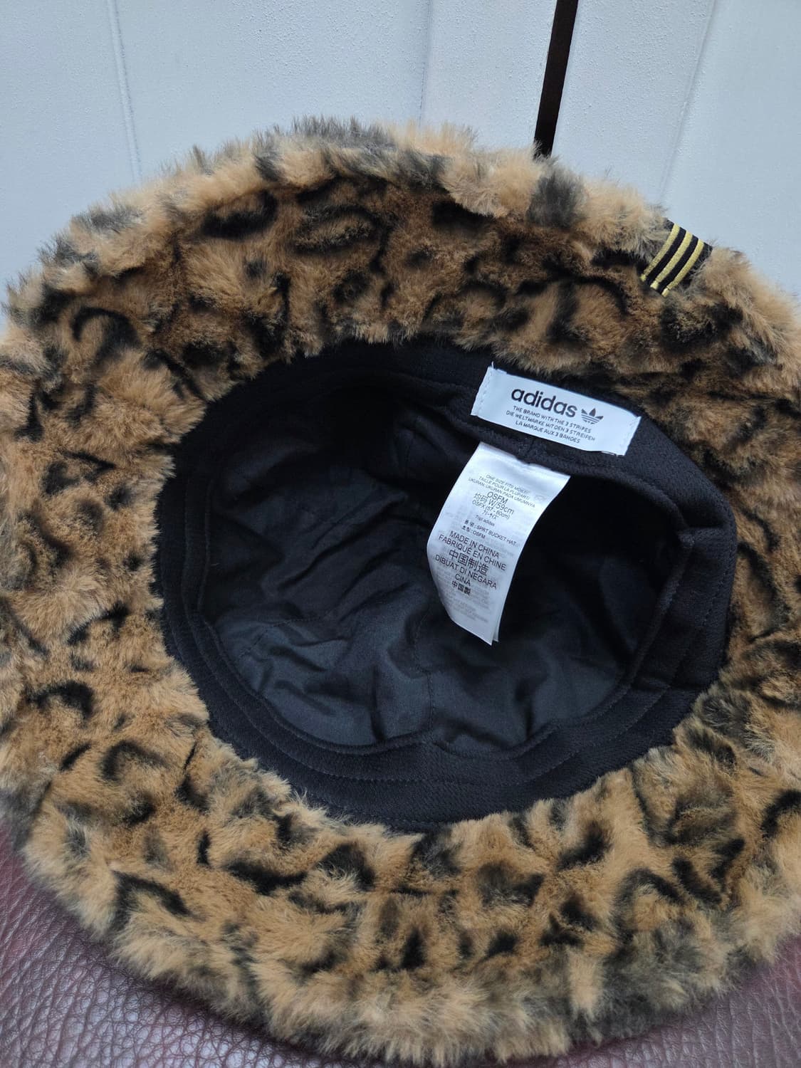 아디다스 레오파드 퍼 버킷햇 상품이미지3