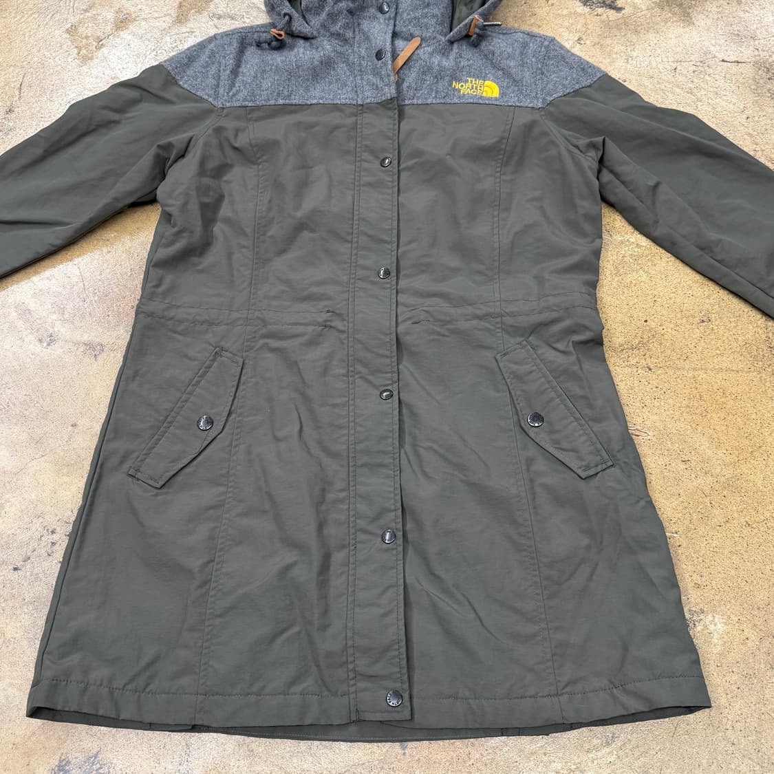 [정품/90] 노스페이스 후드 자켓 그레이 카키 b18 상품이미지3