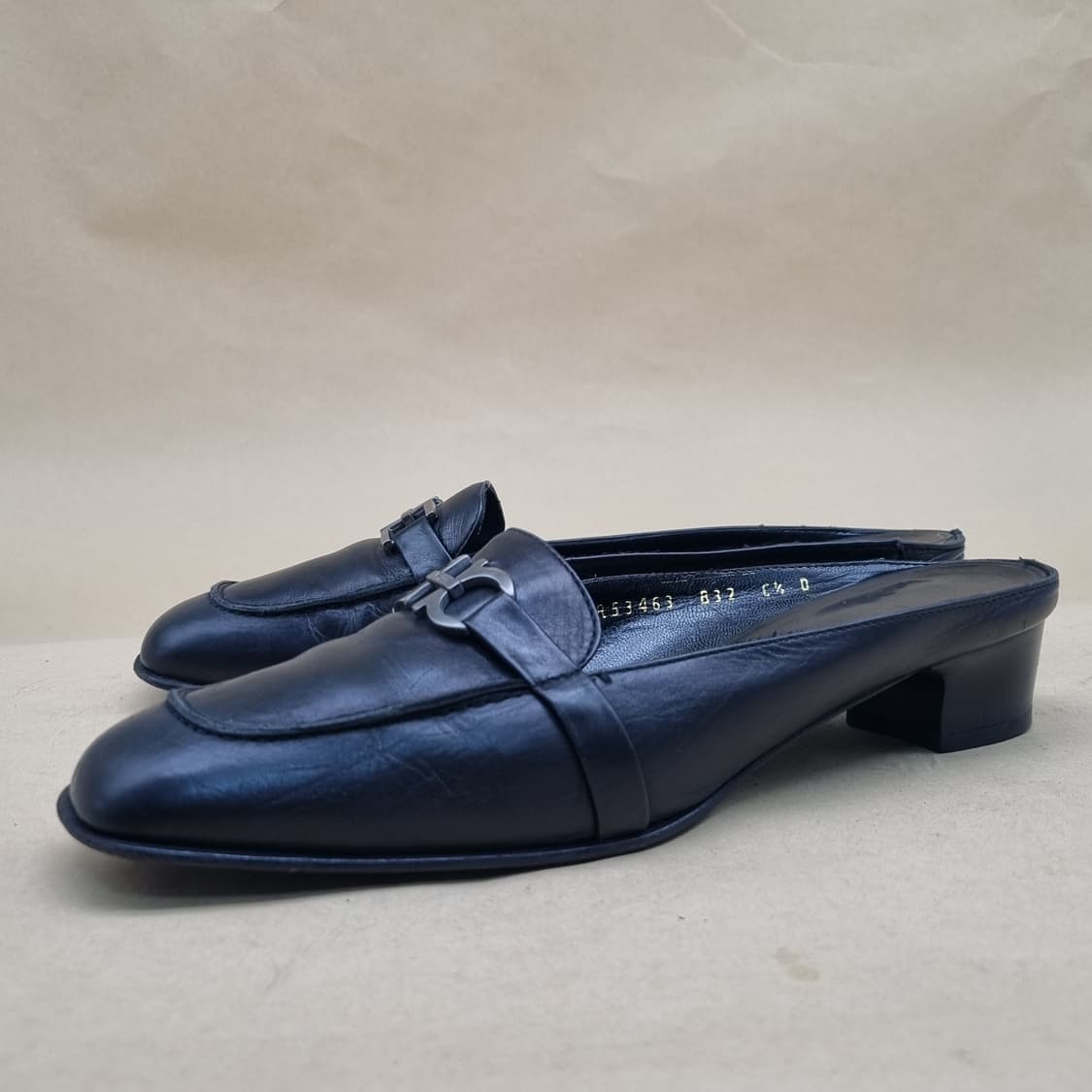 페라가모 간치니 여성뮬 235 상품이미지1