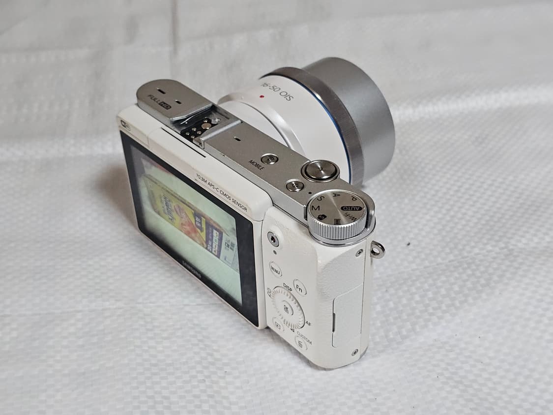 삼성 NX3000 미러리스 카메라 화이트 상품이미지9