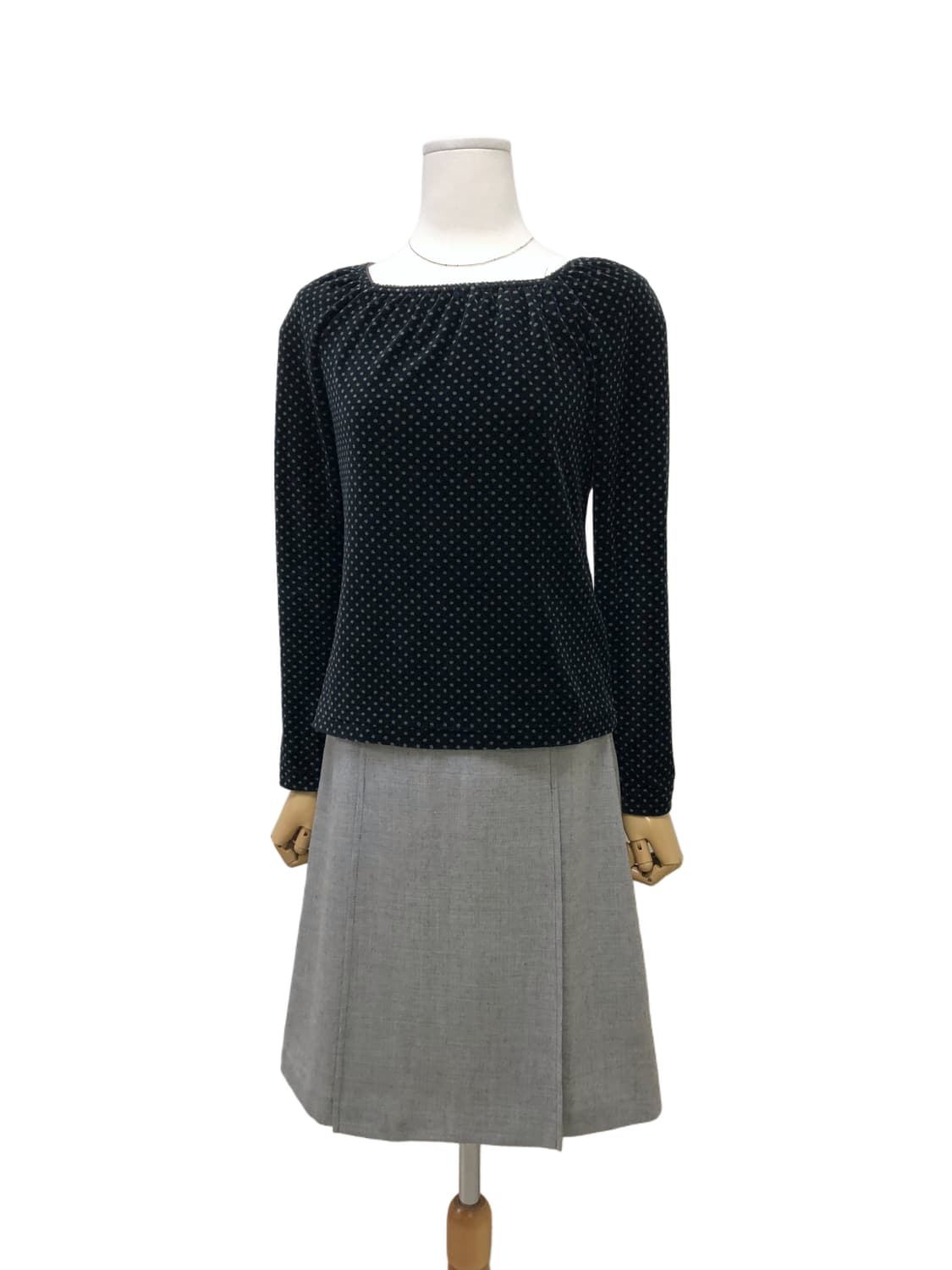 스퀘어 넥 도트 티셔츠 상품이미지4