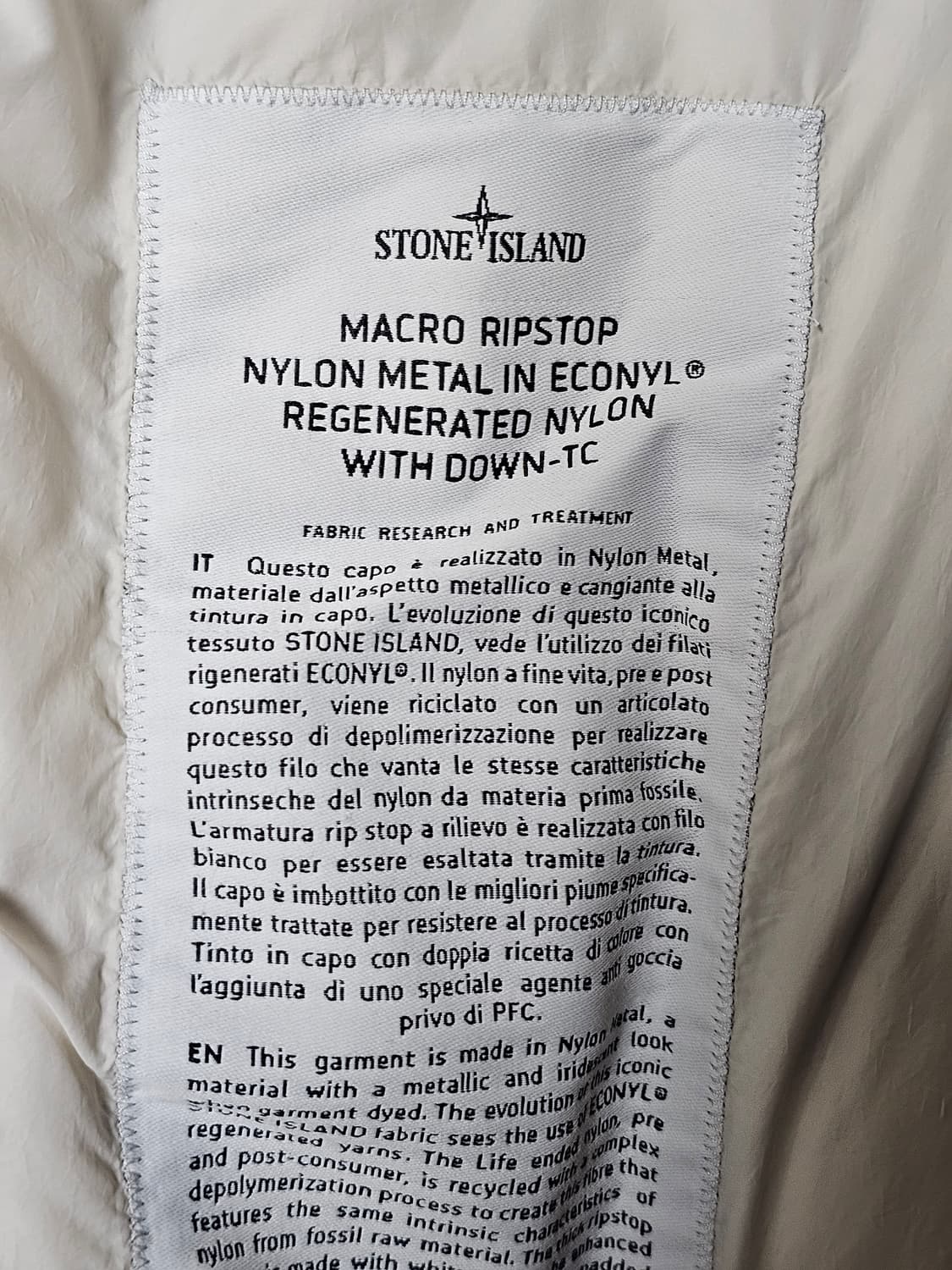 스톤아일랜드 MACRO RIPSTOP NYLON METAL DOWN-TC 상품이미지8