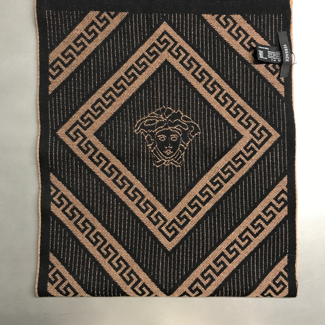 베르사체 메두사 머플러 상품이미지3