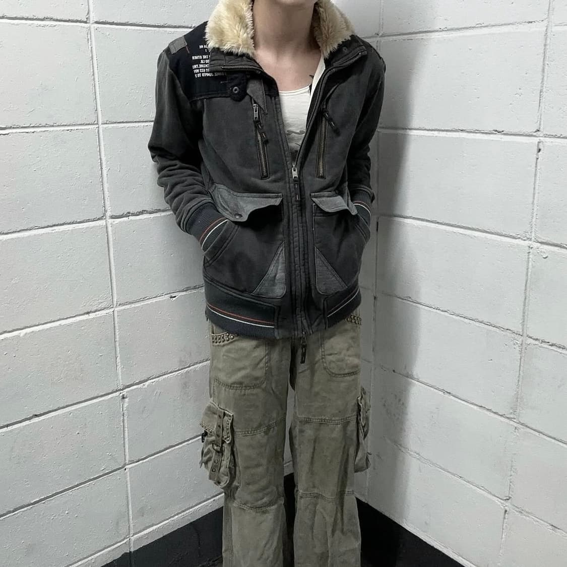 Avirex grunge flight fur jacket 상품이미지2