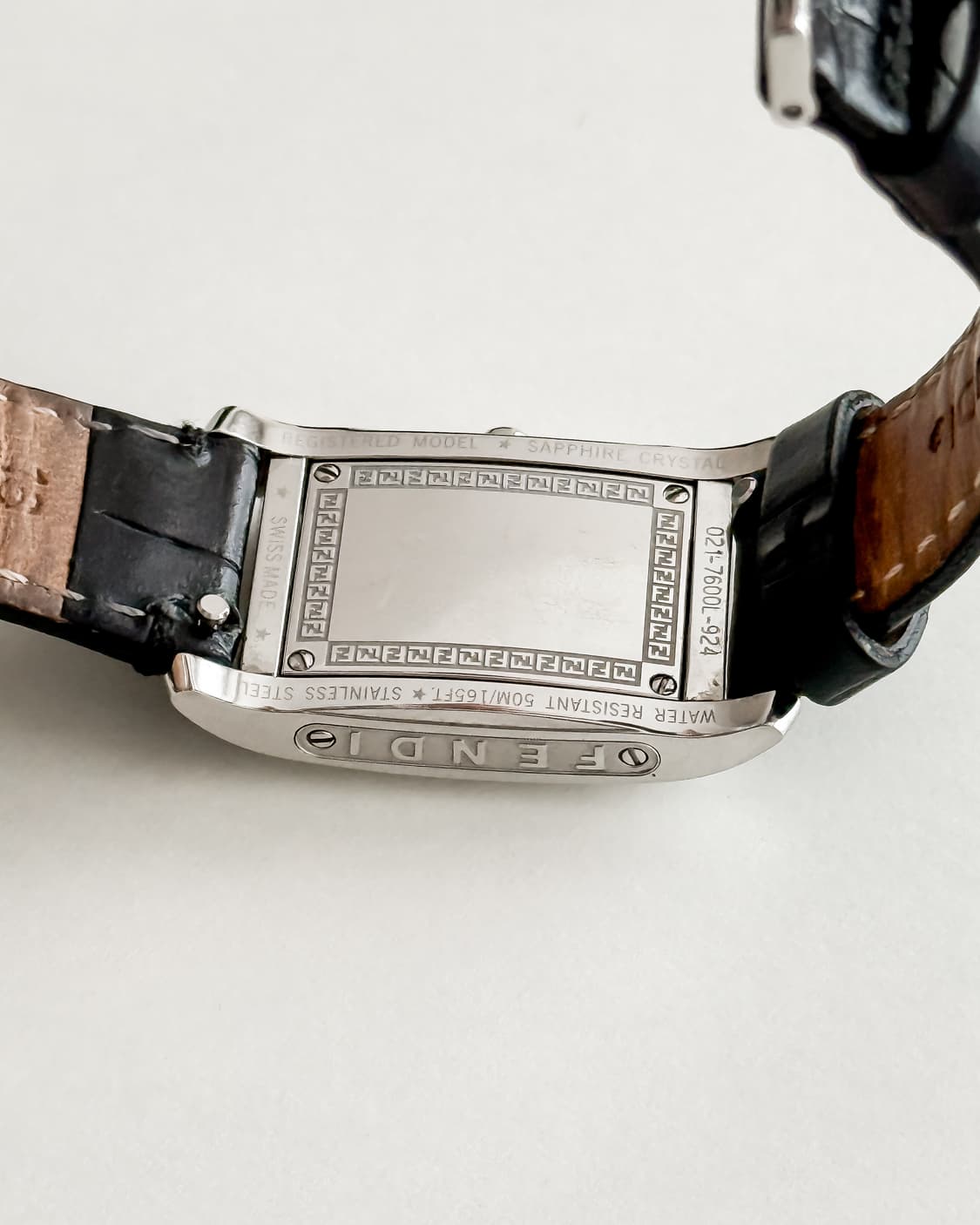 펜디 스퀘어 블랙 다이얼 시계 상품이미지10