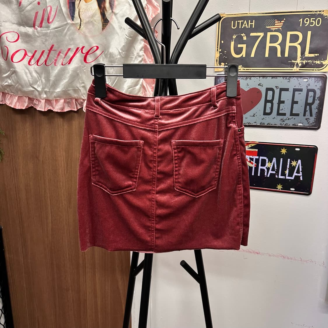 Burgundy Velvet Mini Skirt 상품이미지3