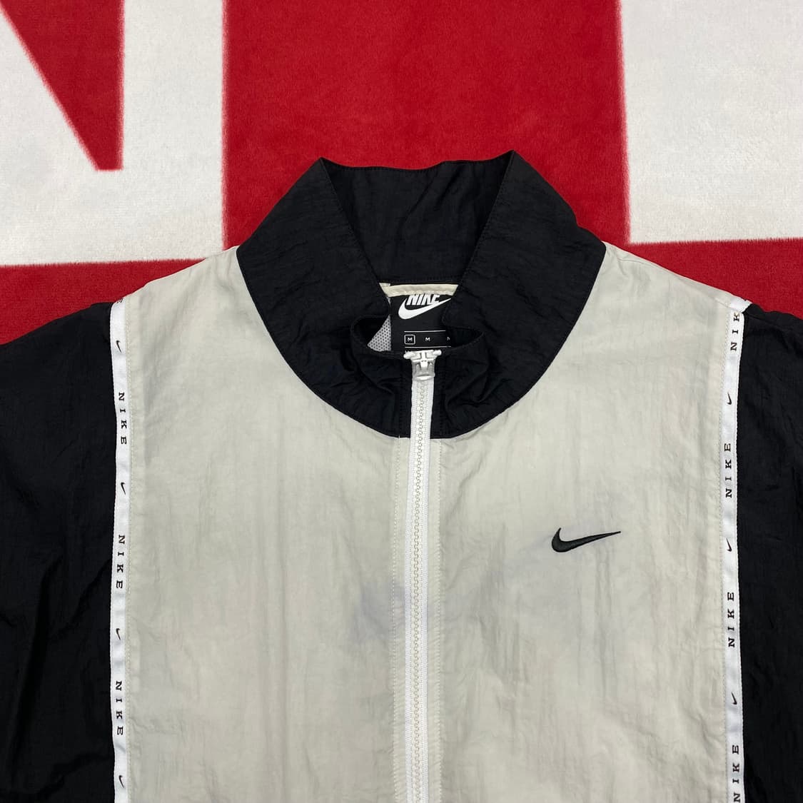 나이키 바람막이  여성 M  상품이미지3