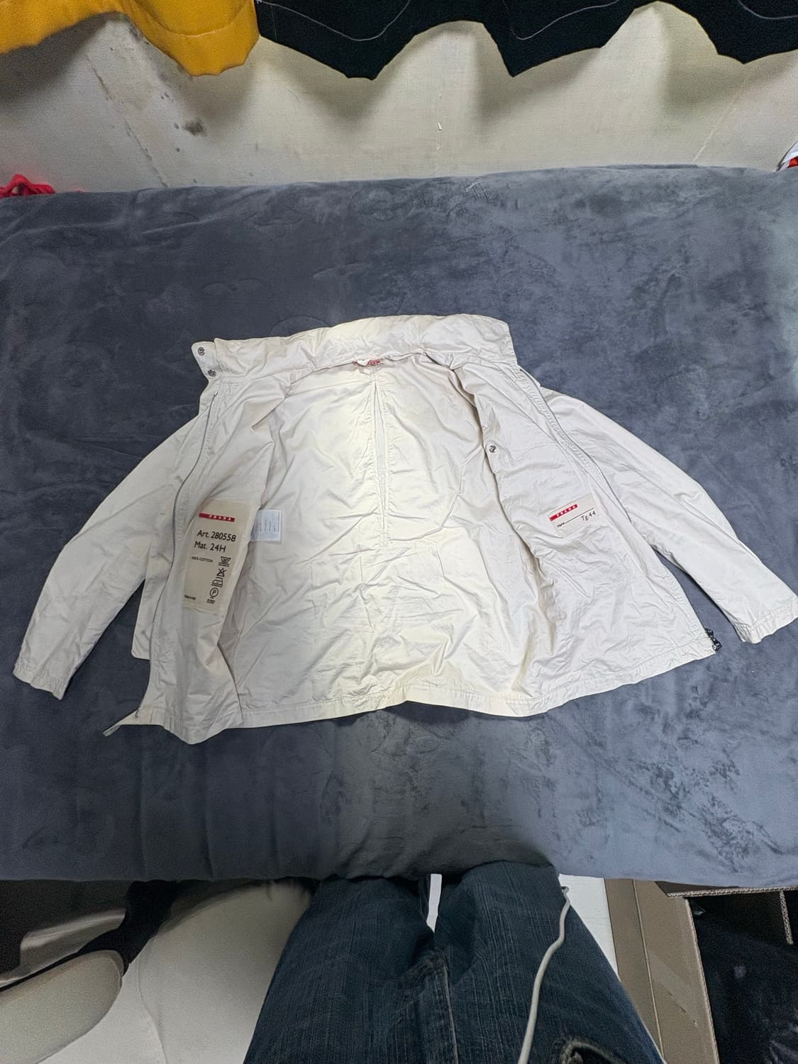 Prada Archive Multi-Pocket Jacket 상품이미지2