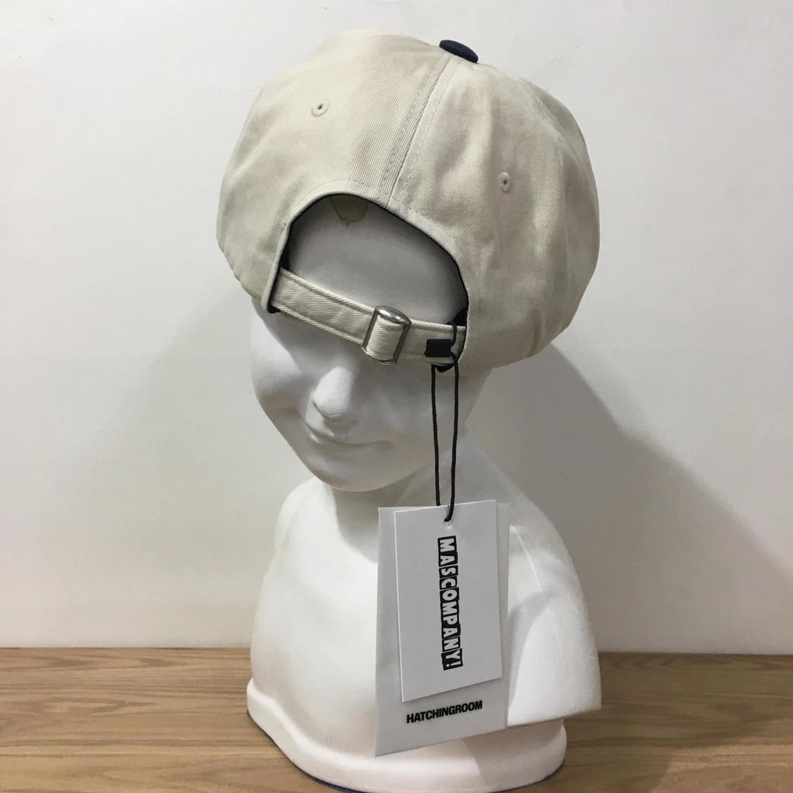 마스컴퍼니x해칭룸 코코펠리 볼캡 (크림/네이비) 상품이미지5