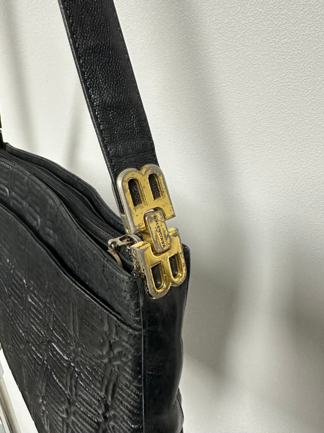 발렌시아가 레더 숄더백 상품이미지6