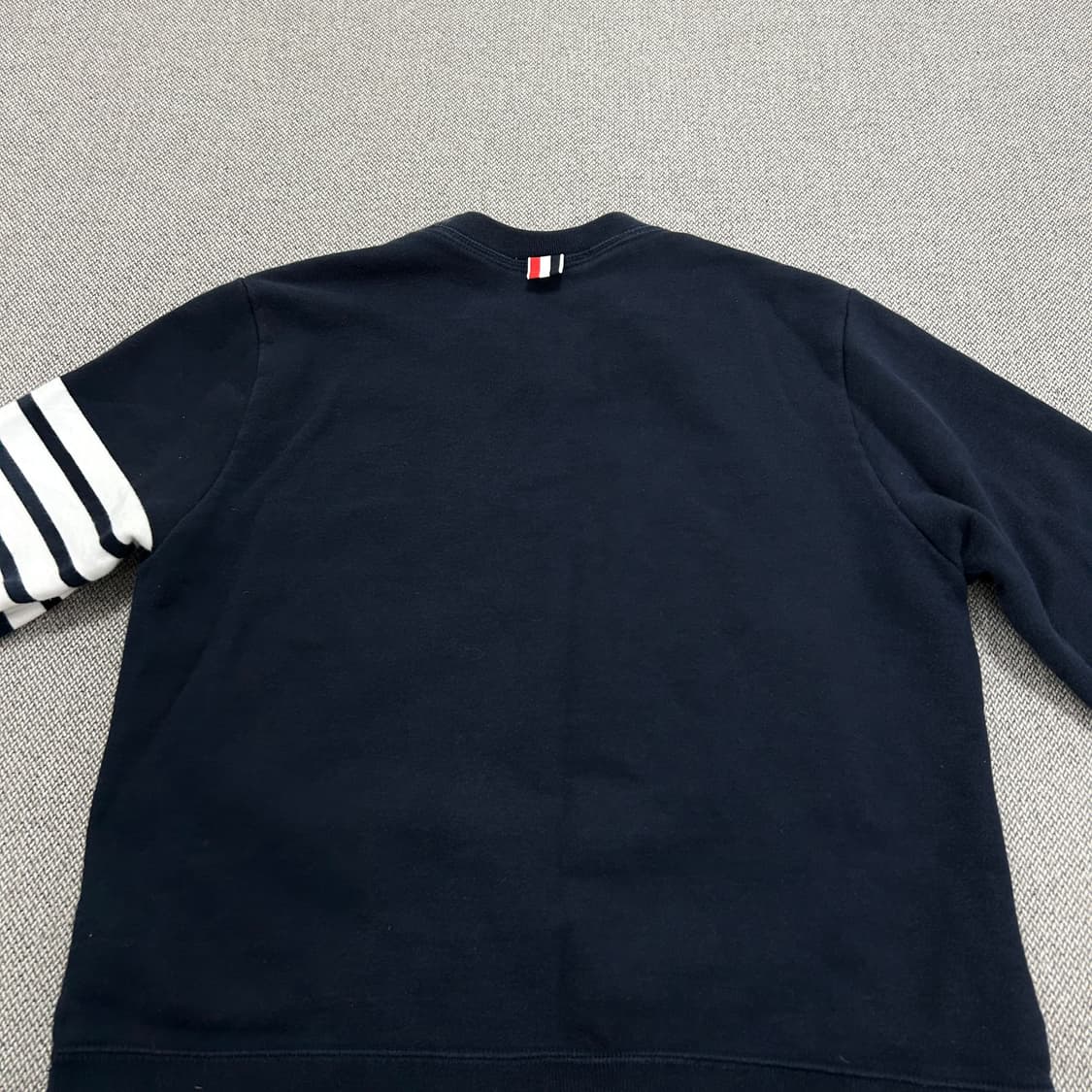 톰브라운 루프백 4바 네이비 스웻셔츠(3) 상품이미지6
