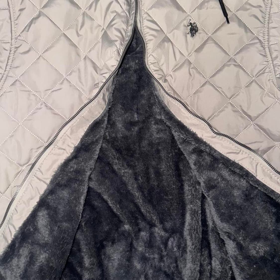 18FW U.S 폴로 아센 빅포니 블록 다운 패딩 화이트 상품이미지3