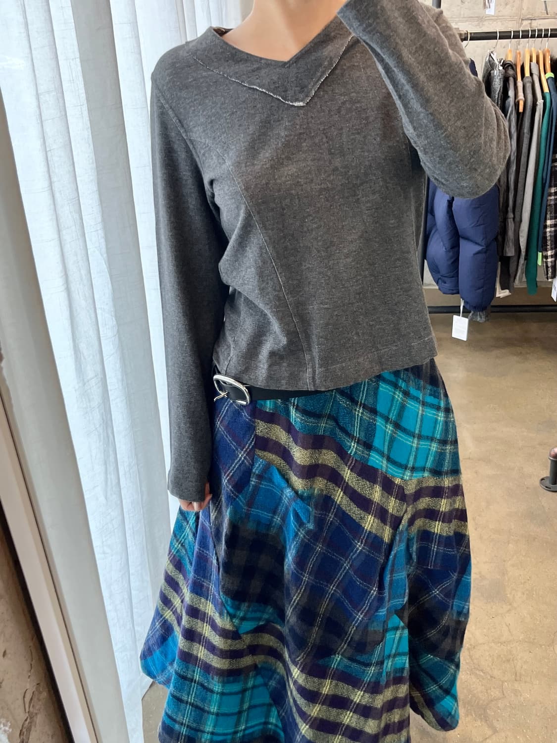 히로코비스 절개 라인 롱슬리브 상품이미지5