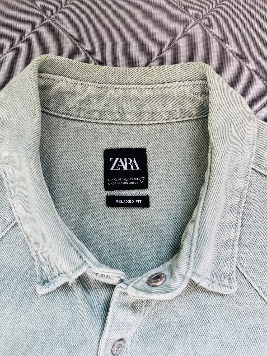 Zara 애쉬그린 데님 셔츠 XL 상품이미지2