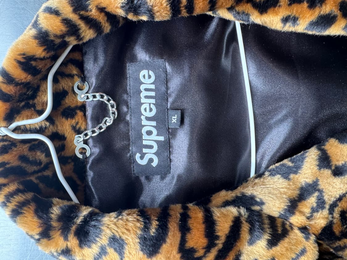 슈프림 레오파드 퍼자켈 상품이미지3