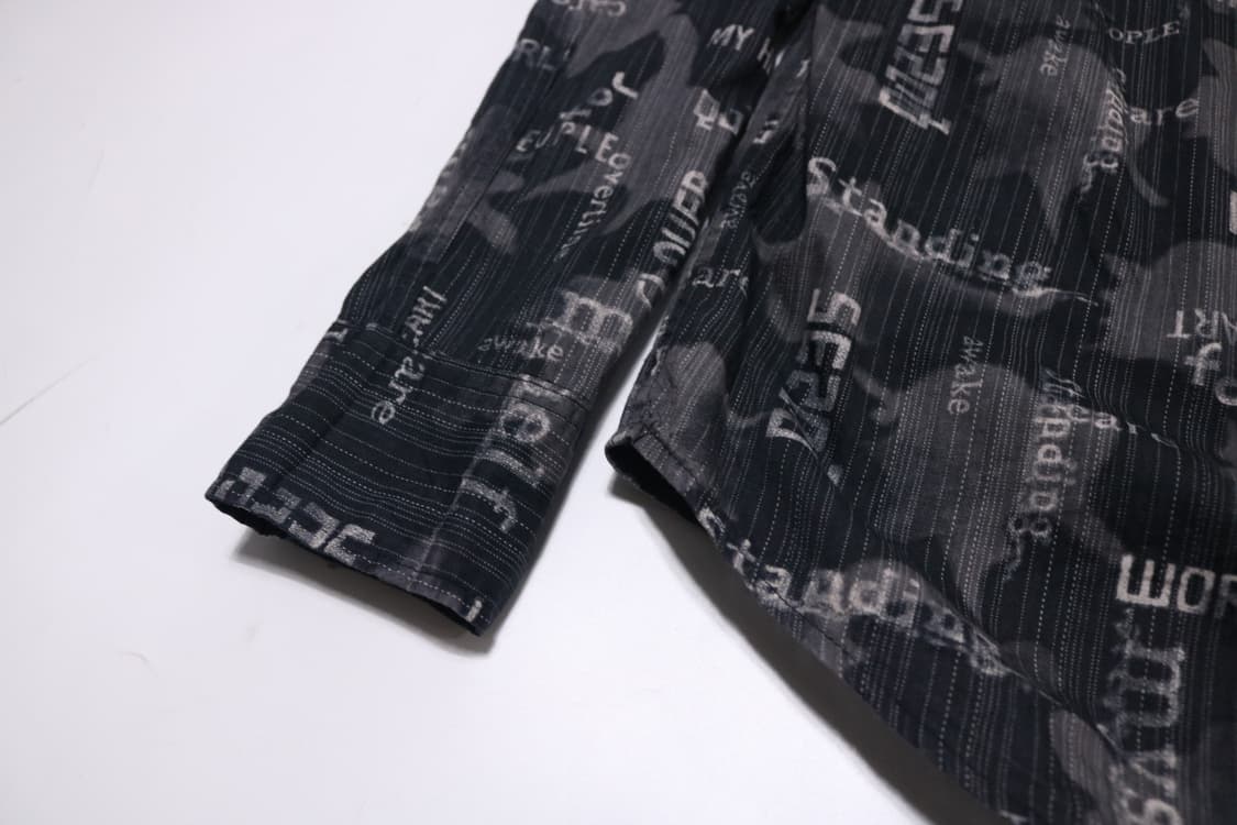 SPINASH 스피나쉬 블랙 타이포 그래픽 셔츠 상품이미지10