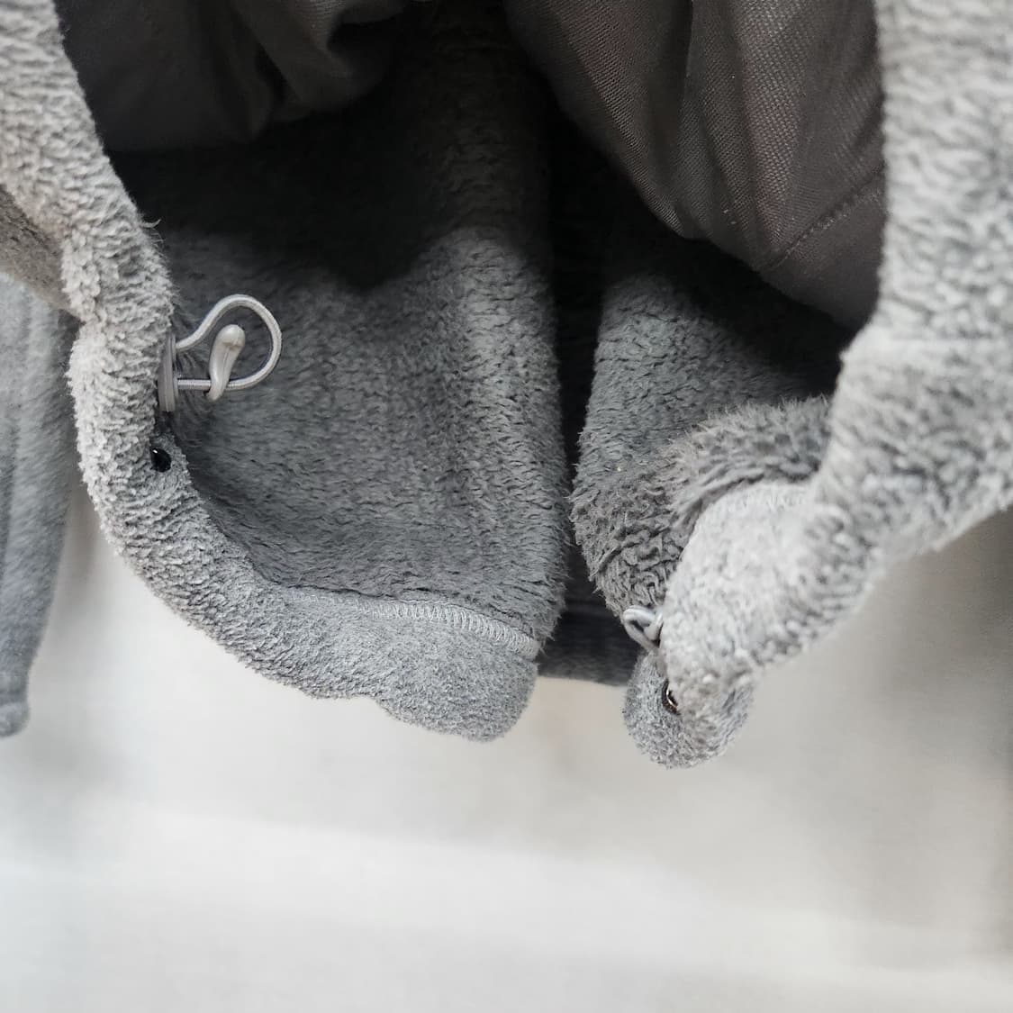 노스페이스 로고 스트링 후리스(안감양털) 100(L) 상품이미지4