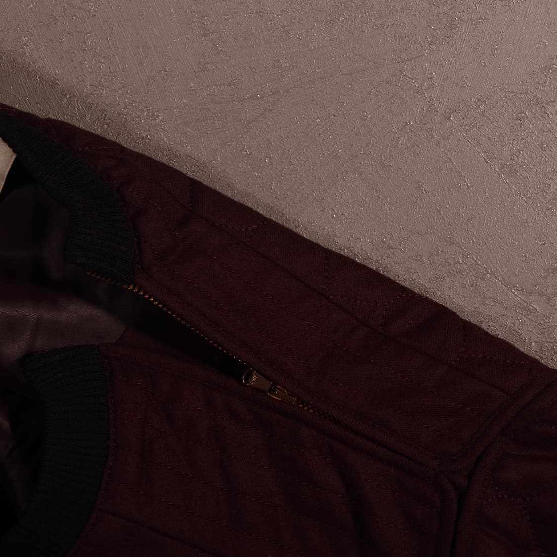 우영미 퀄팅 스웨터 상품이미지4