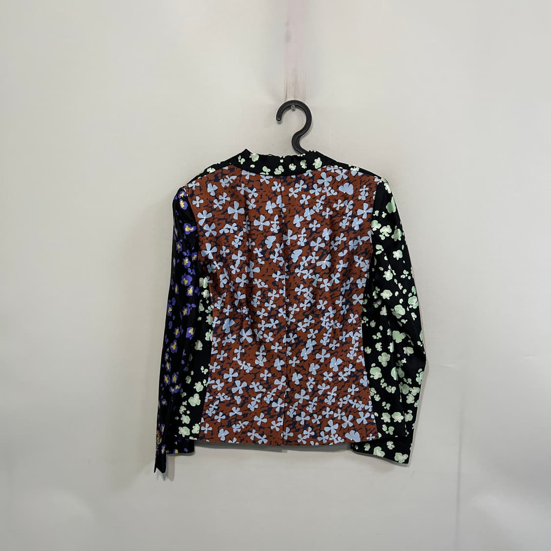 럭키슈에뜨 봄 자켓 38사이즈 상품이미지3