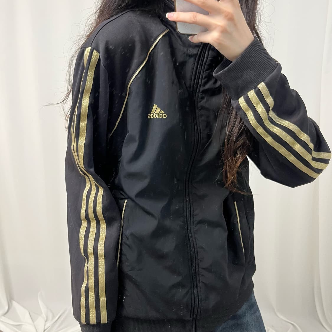 Adidas black & gold jersey 상품이미지3