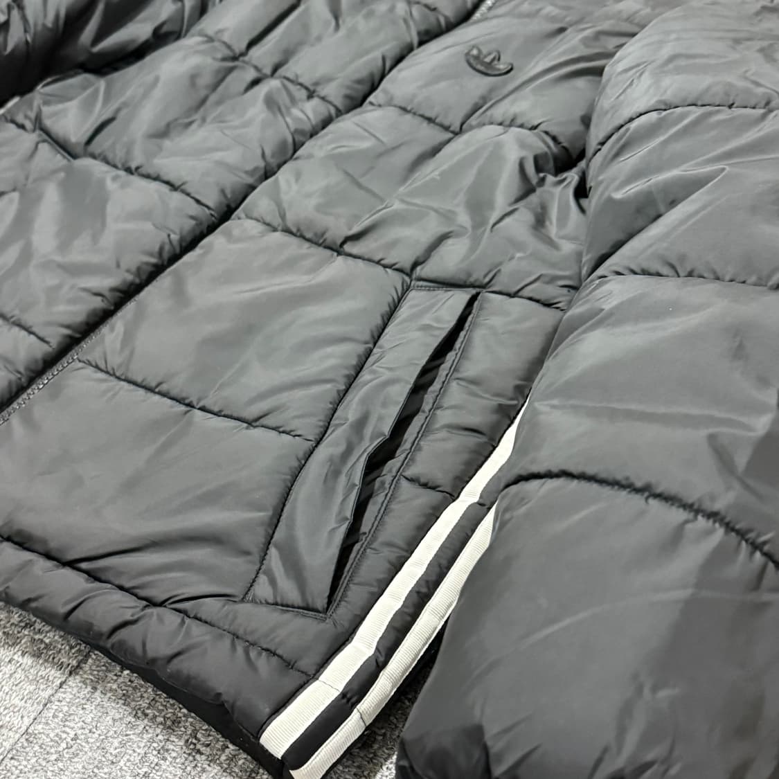 아디다스 패딩 | 아디다스 패디드 스탠드 푸퍼 | 블랙 상품이미지5