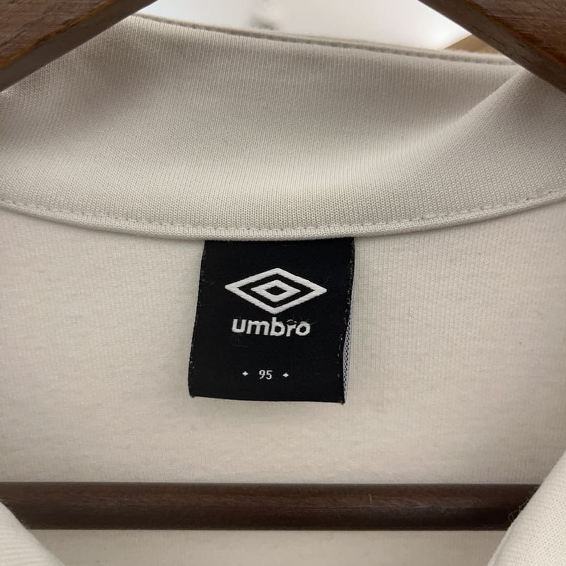 엄브로 유니크 사이드라인 화이트 트랙탑 져지 집업 95 C07307 상품이미지5