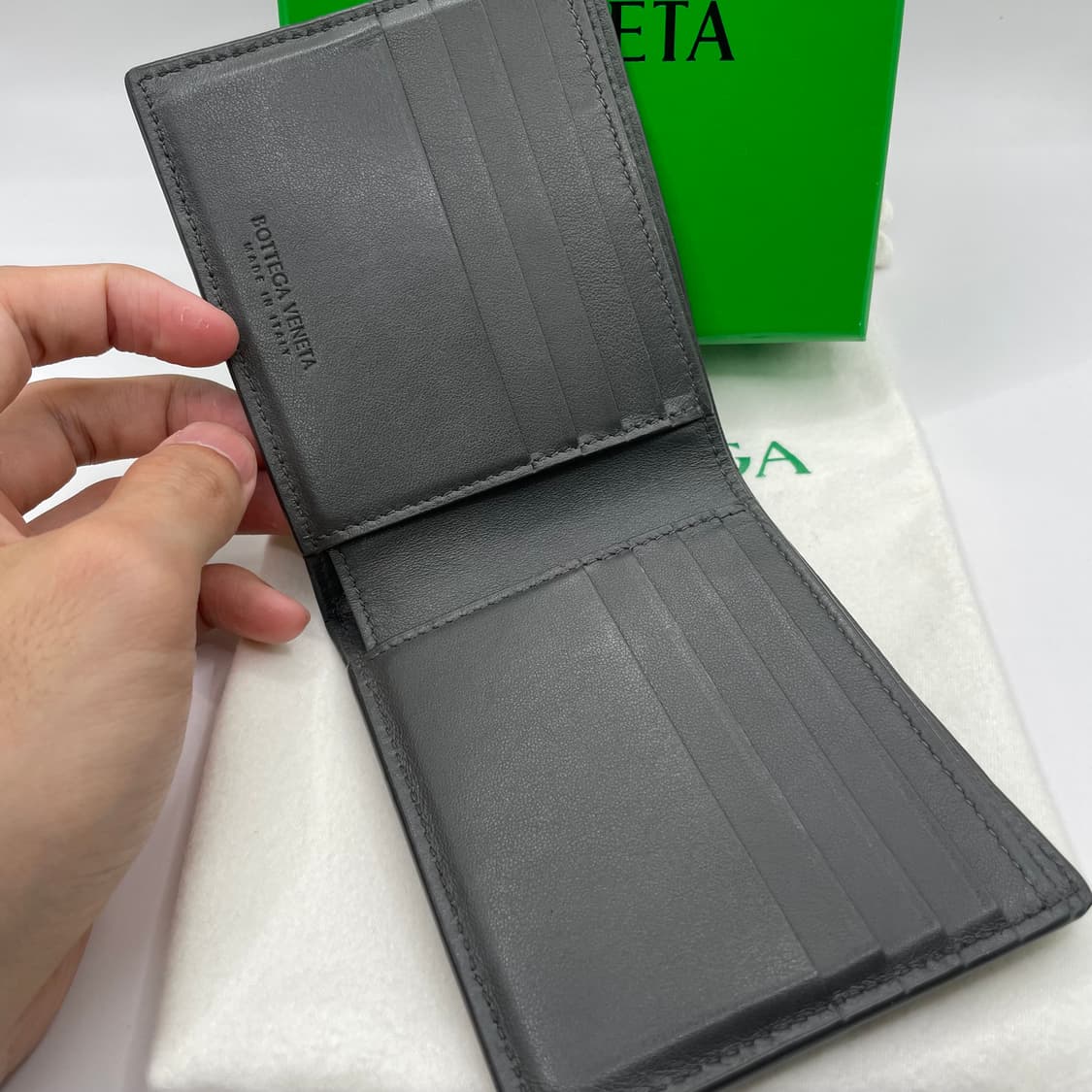 보테가베네타 인트레치아토 반지갑 그레이 상품이미지5