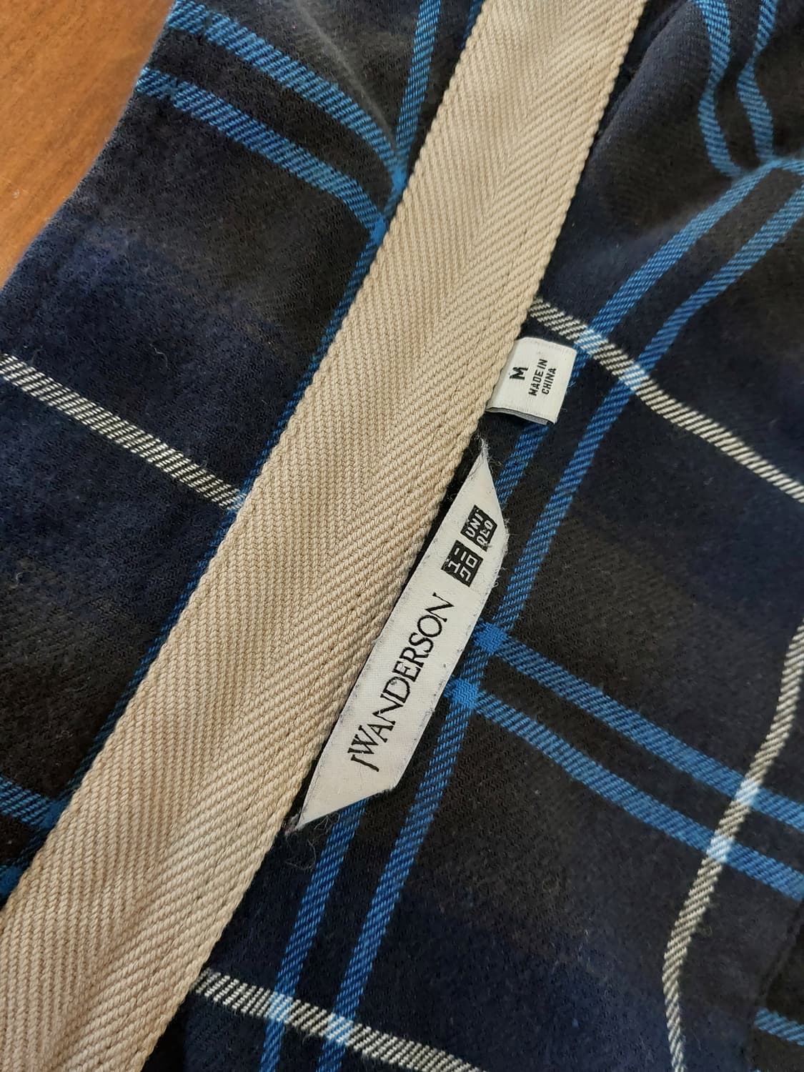 유니클로 X JW 앤더슨 여성 오버핏 코튼롱 셔츠
M사이즈 상품이미지3