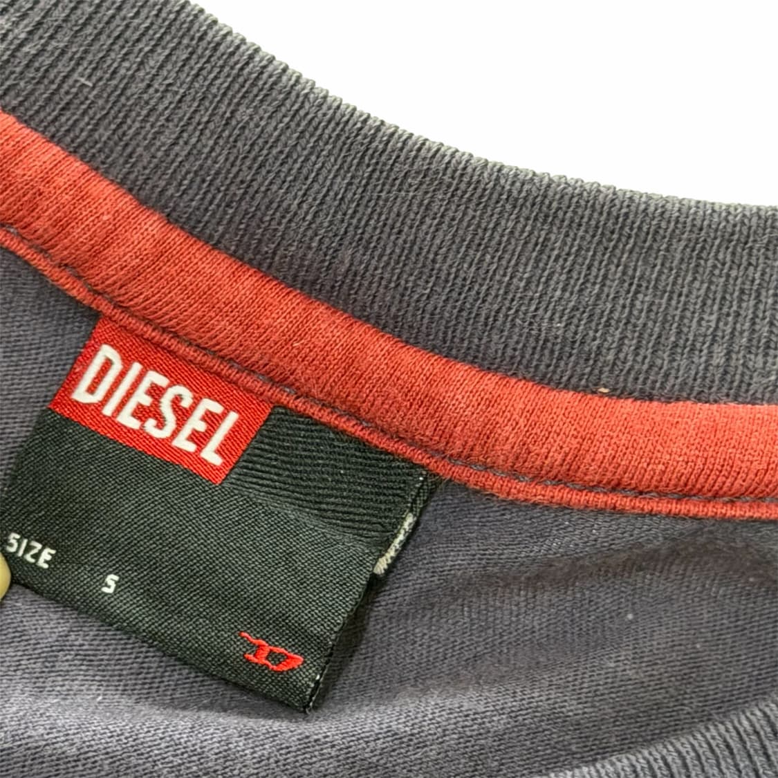 00s DIESEL 올드 아카이브 크랙 그래픽티셔츠 상품이미지5