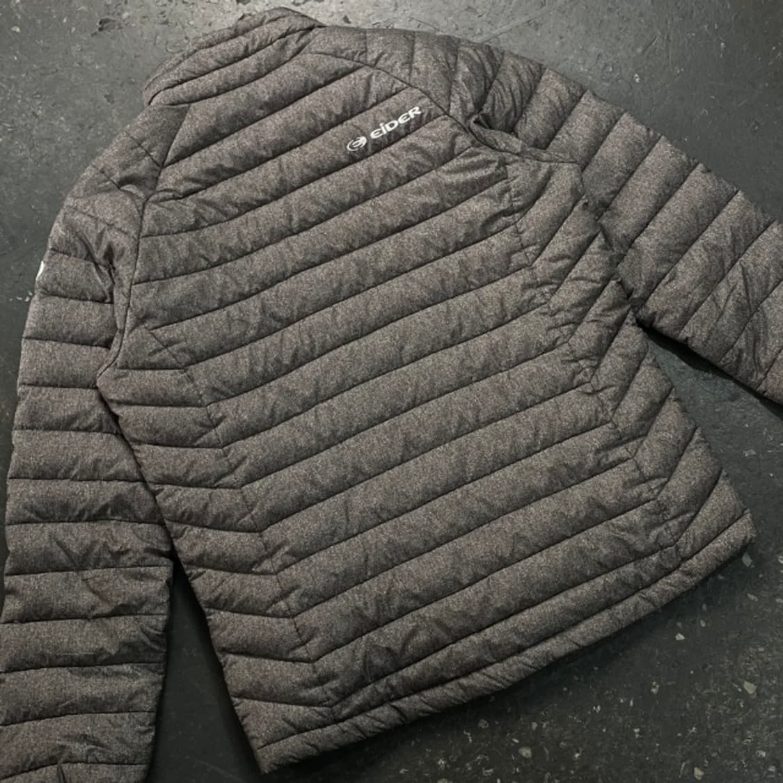 100 아이더 경량패딩 상품이미지5