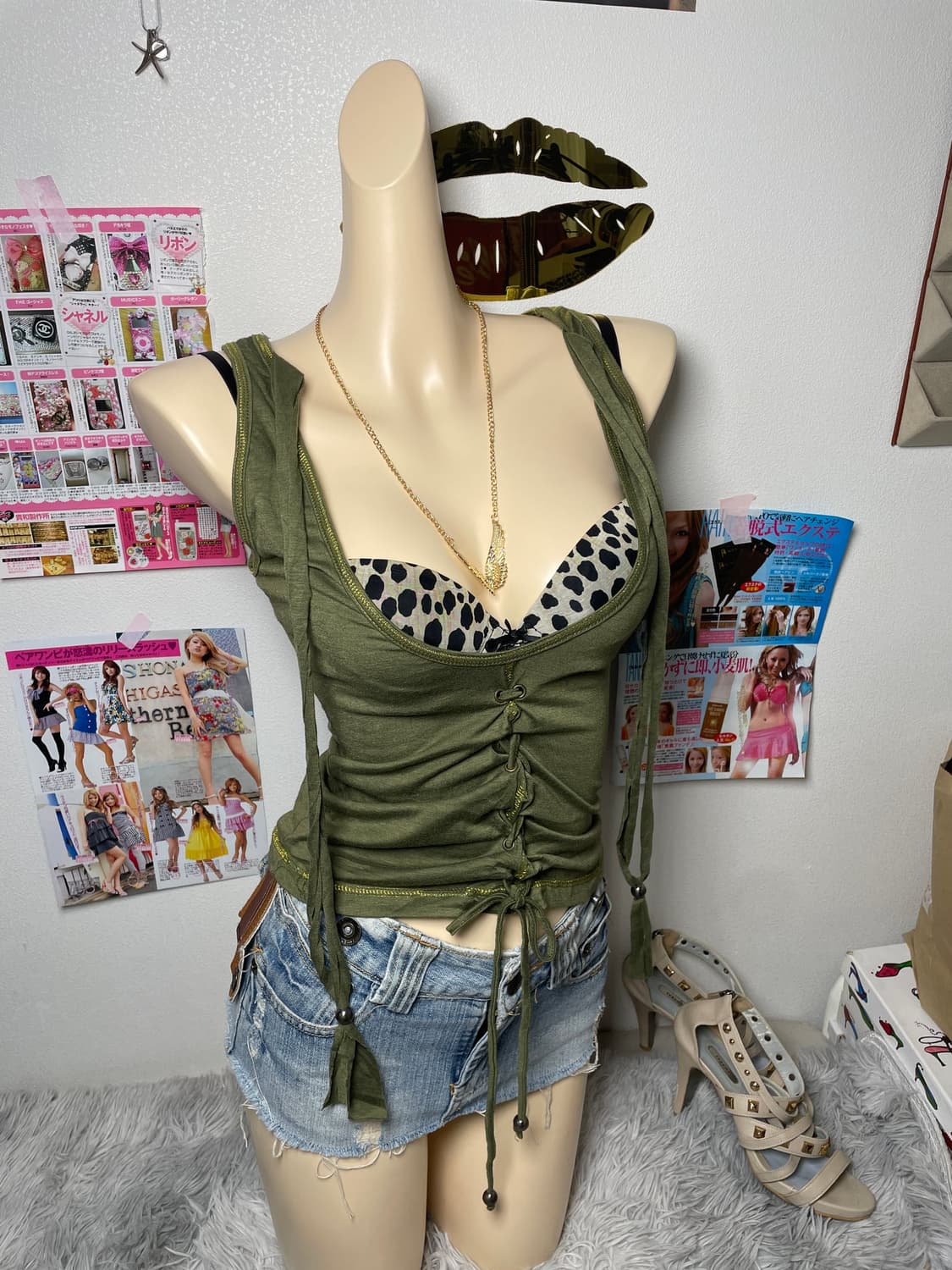 갸루 y2k 카키 레이스업 슬리브리스 나시탑 상품이미지1