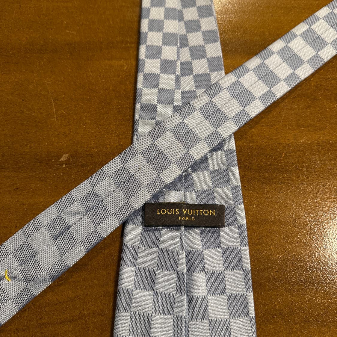 루이비통 다미에 패턴 실크 넥타이 라이트 블루 상품이미지2