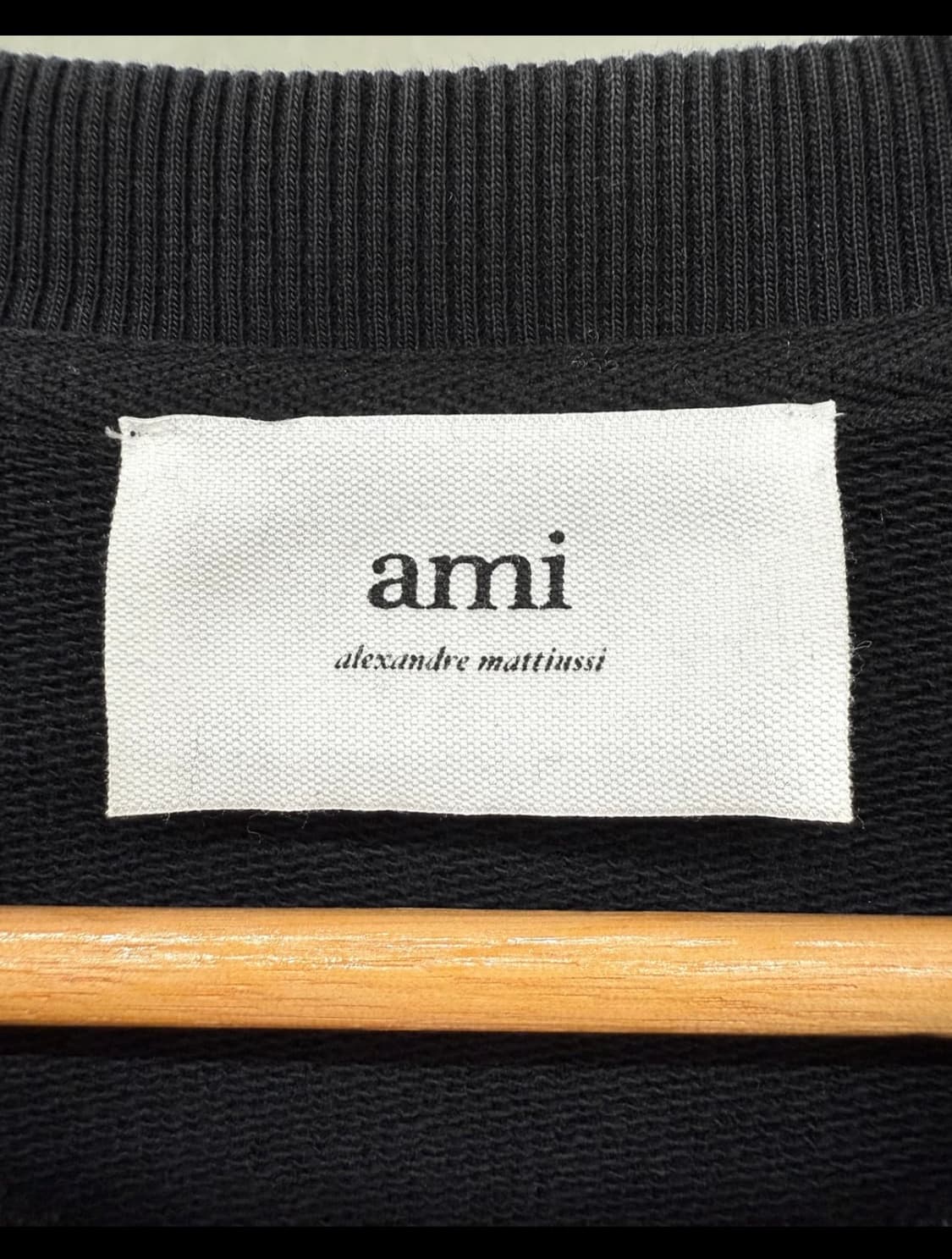 Ami 스몰 하트 로고 맨투맨 상품이미지3