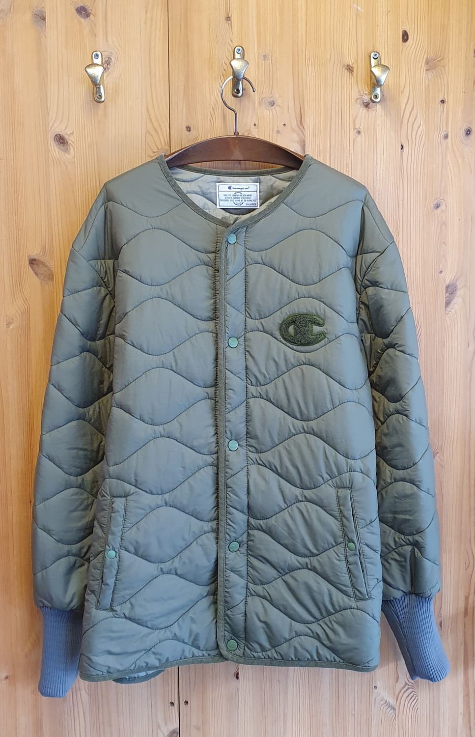 105.챔피언 C로고 패딩점퍼 상품이미지1