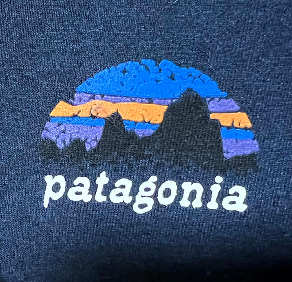 파타고니아 스카이라인 스텐실 남자 반팔티 네이비 라운드넥 캐주얼 M 95 상품이미지4