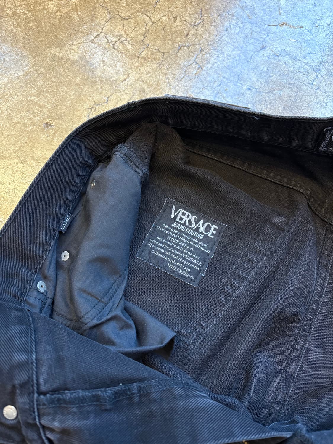 베르사체 시그니처 블랙 데님 진 상품이미지8