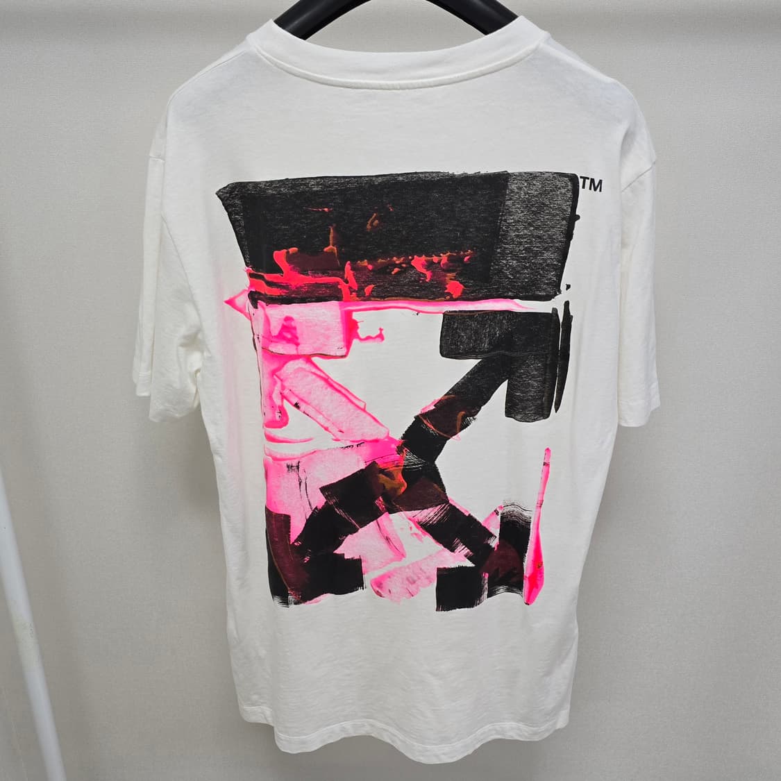 오프화이트 아크릴 애로우 반팔 티셔츠 xl사이즈 105 110 상품이미지1