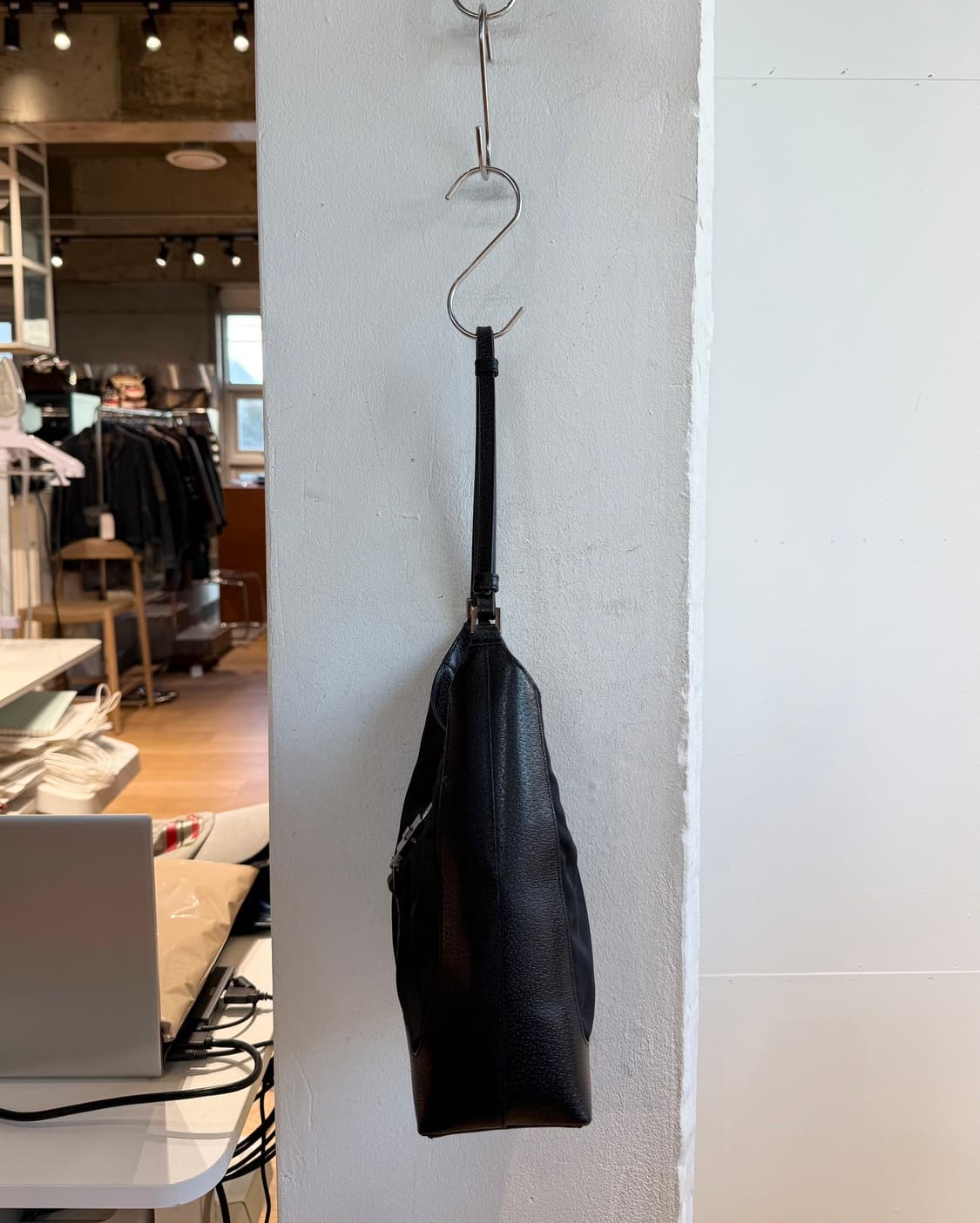 구찌 블랙 재키 호보백  상품이미지4