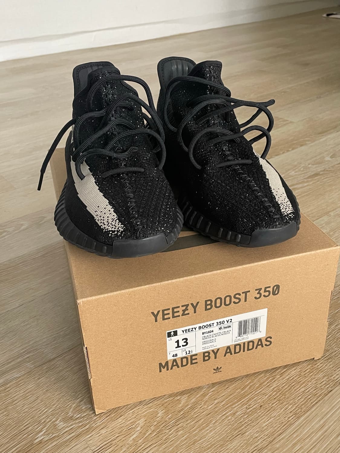 [310] 아디다스 이지부스트 350 V2 코어 블랙 화이트 us13 상품이미지1