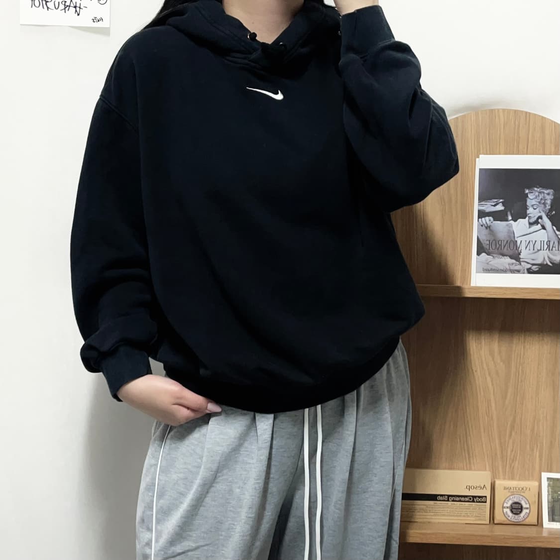 [정품] 나이키 블랙 중앙스우시 후드티 [ M ] 상품이미지1