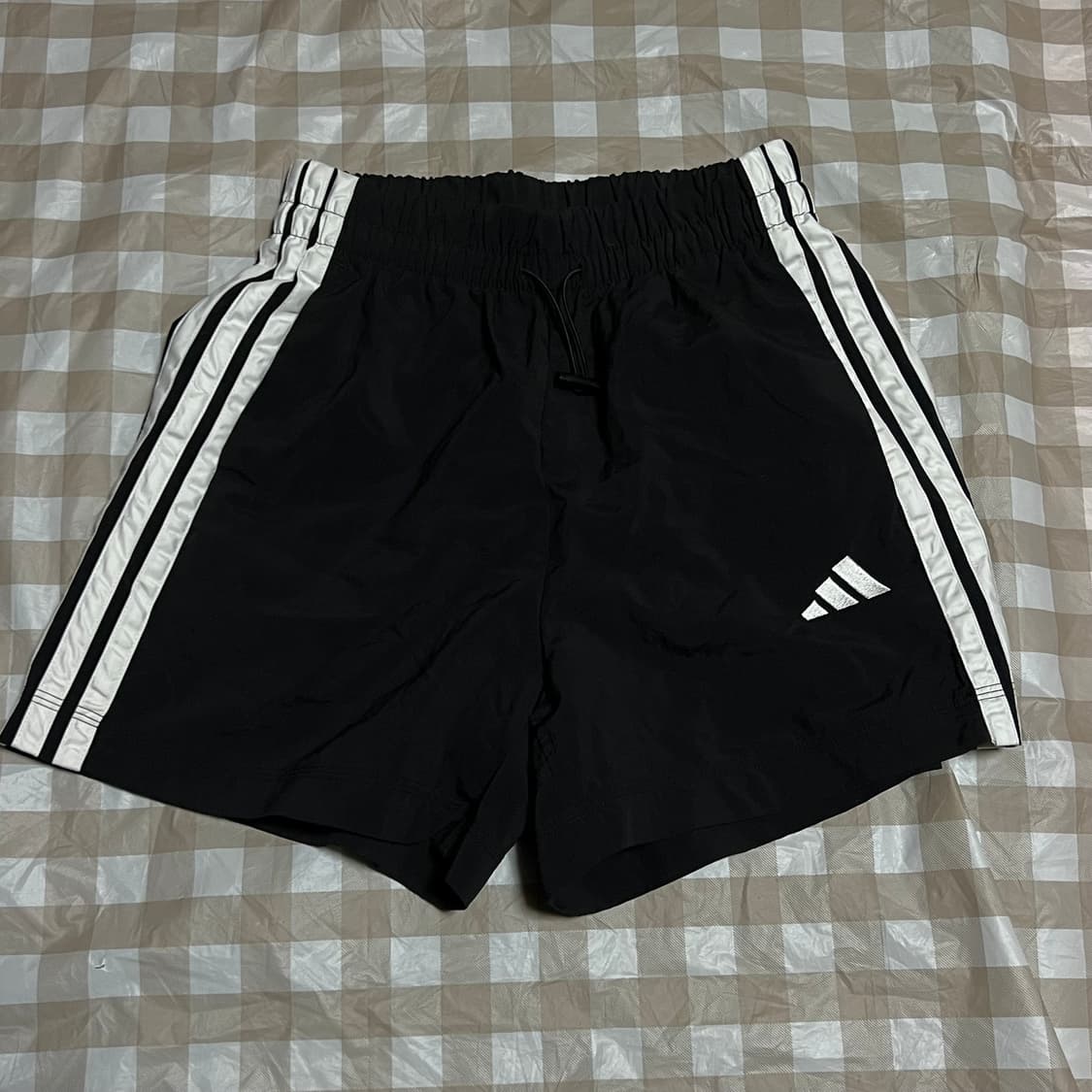 아디다스 여성 우븐쇼츠 xs 반바지 팬츠 하프팬츠 운동복 상품이미지1