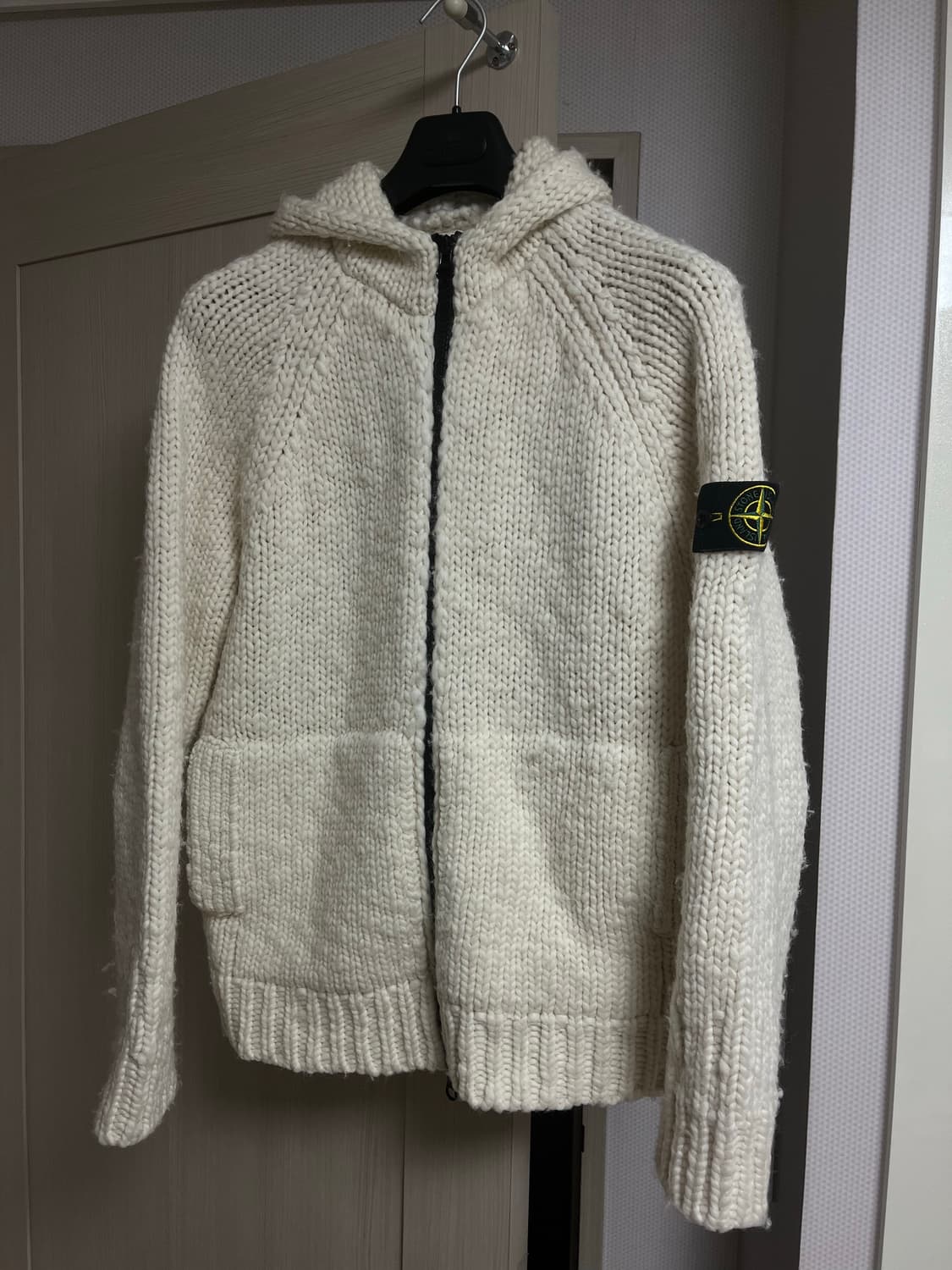 스톤아일랜드 니트 후드 집업 상품이미지1