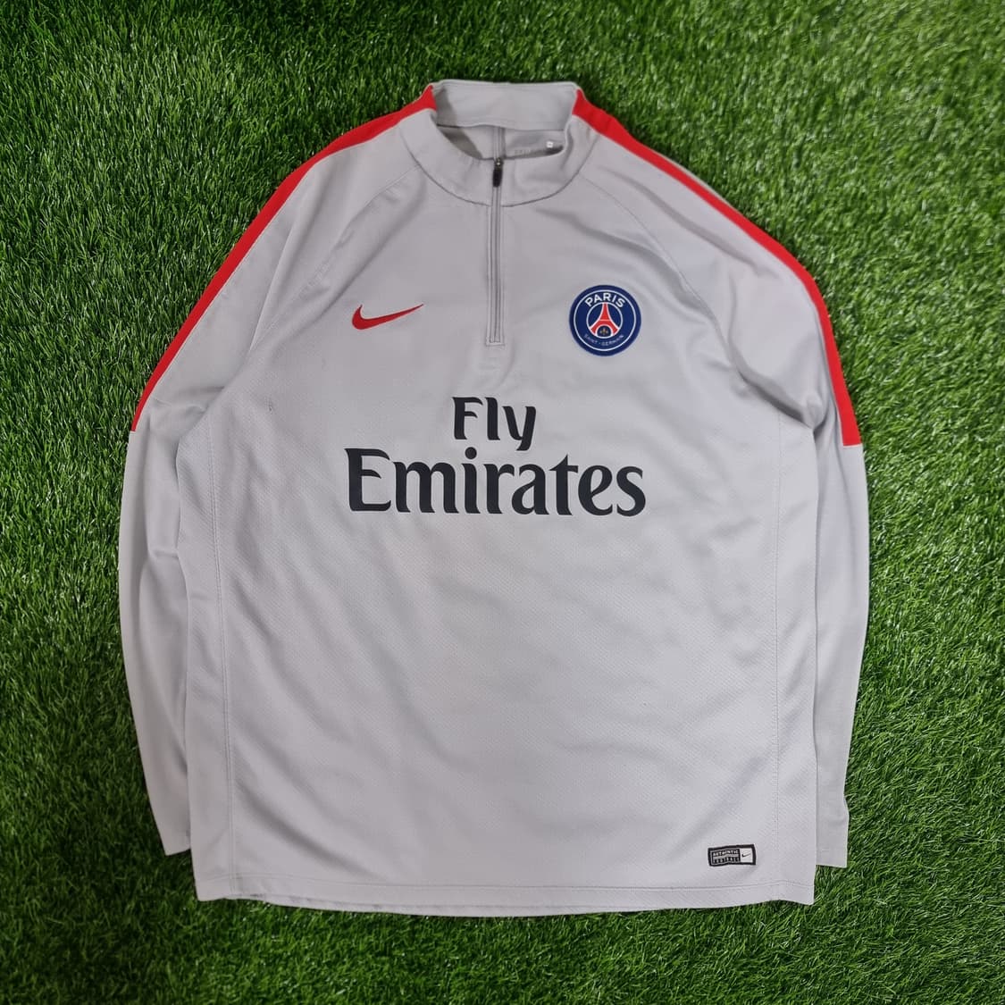 17-18시즌 파리생제르망 나이키 드릴탑 상품이미지1