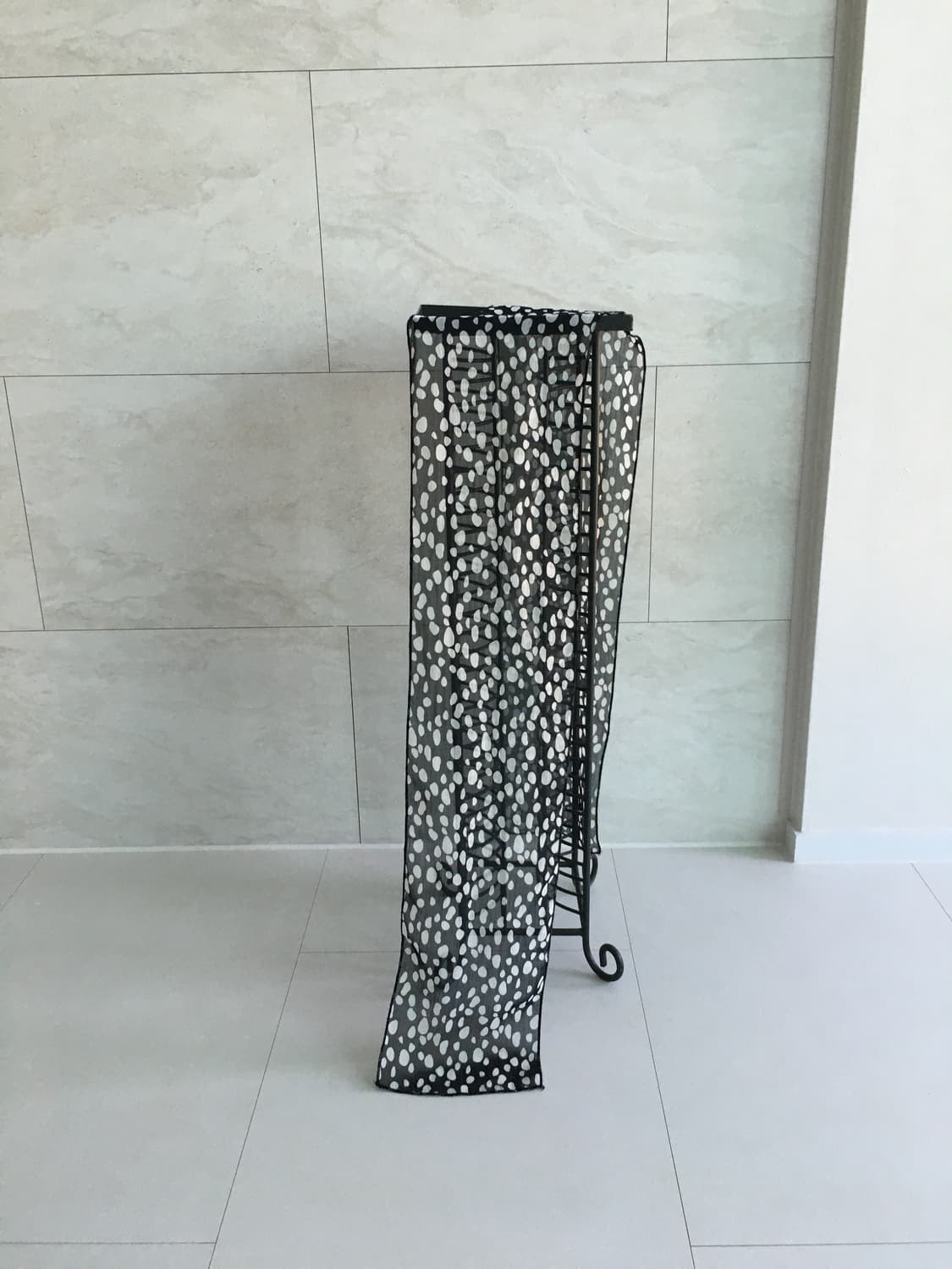 polka dot sheer scarf 상품이미지1