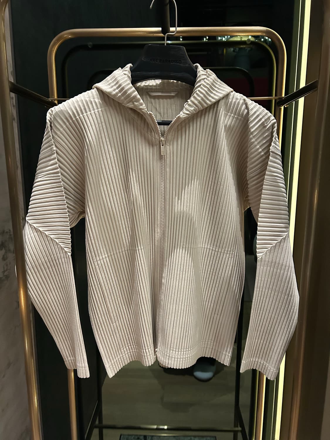 이세이미야케 옴므플리세 후드 집업 아이보리컬러 2사이즈 상품이미지5