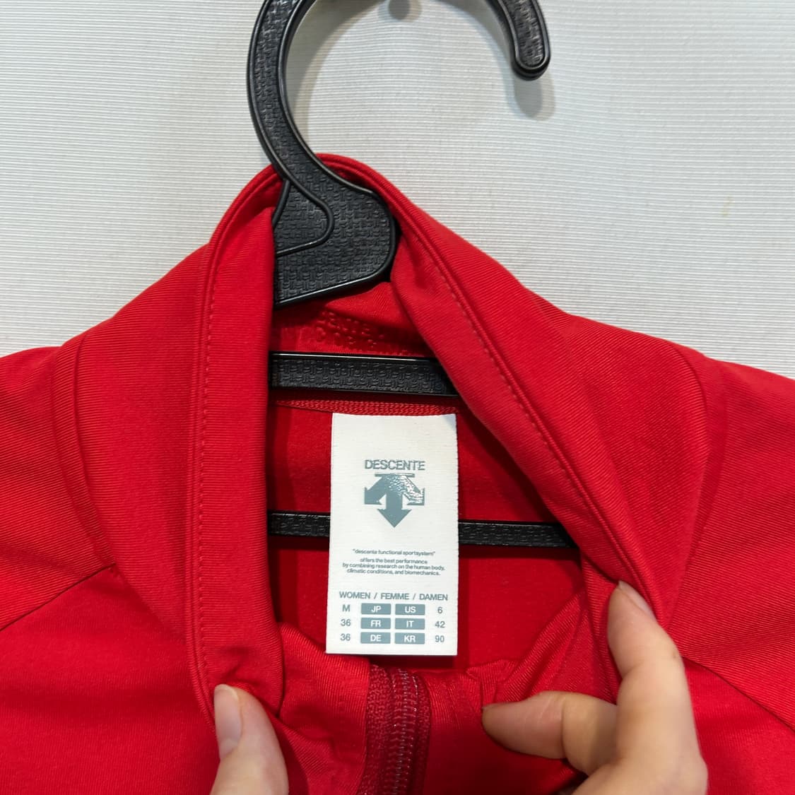 데상트 여성 집업 90 상품이미지2